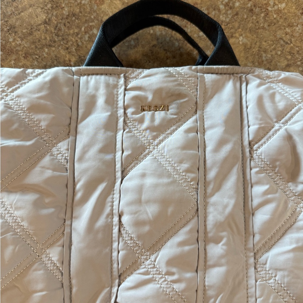 Elegant Quilted Hobo Bag light grey - Picture 2 of 4